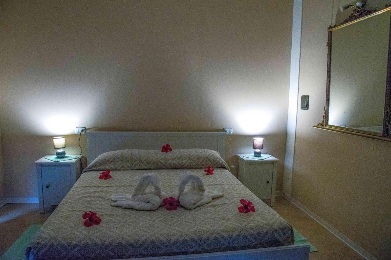 Hotel L'Oleandro 维拉西米乌斯 外观 照片